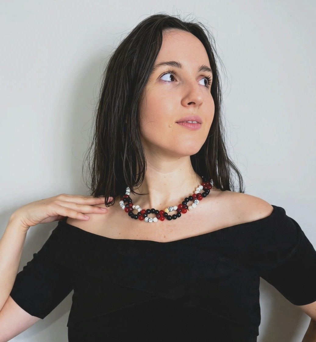 Red Elapidae necklace